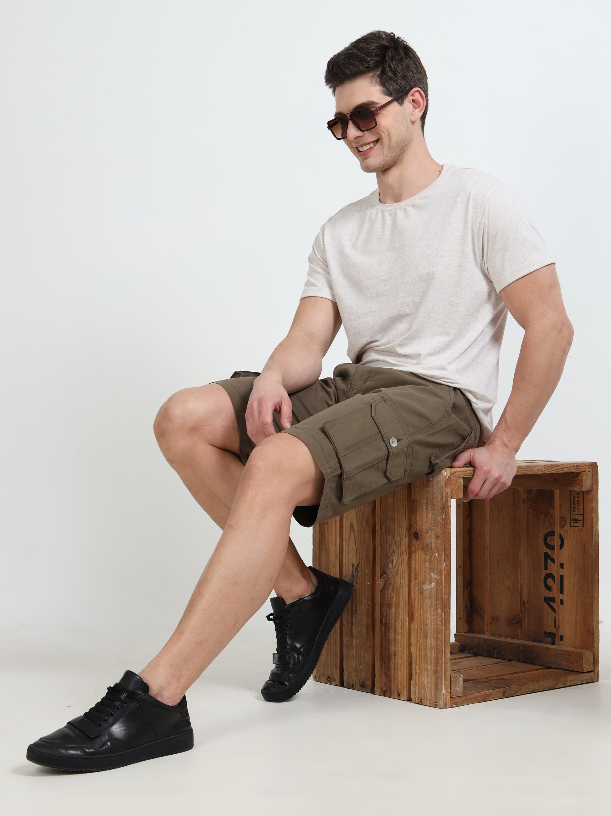 Fawn Regular Fit Mens Cotton Cargo shorts