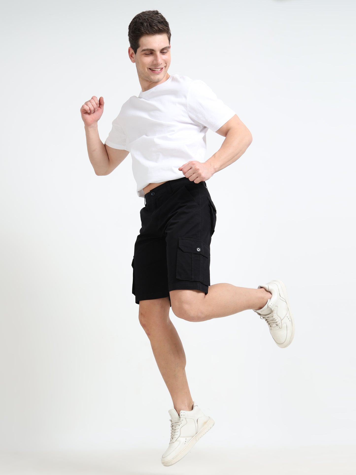 Regular Fit Men's Black Cargo shorts